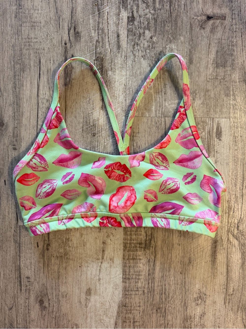 Fleo Sports Bra with Pink Lip Print
